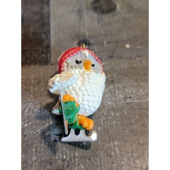 Hallmark ice skating owl 1985 ornament Xmas decor - Picture 3 of 4